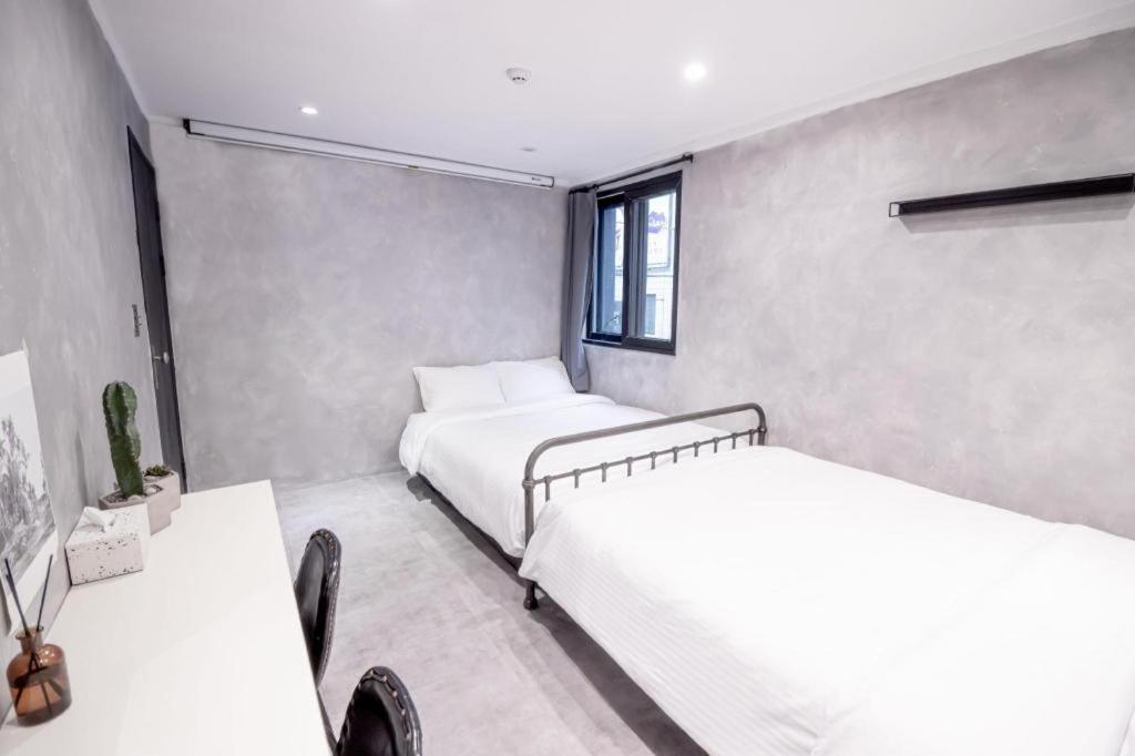Hotel Elephant Busan Bagian luar foto