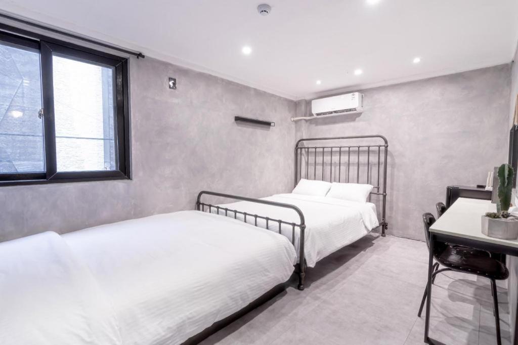 Hotel Elephant Busan Bagian luar foto