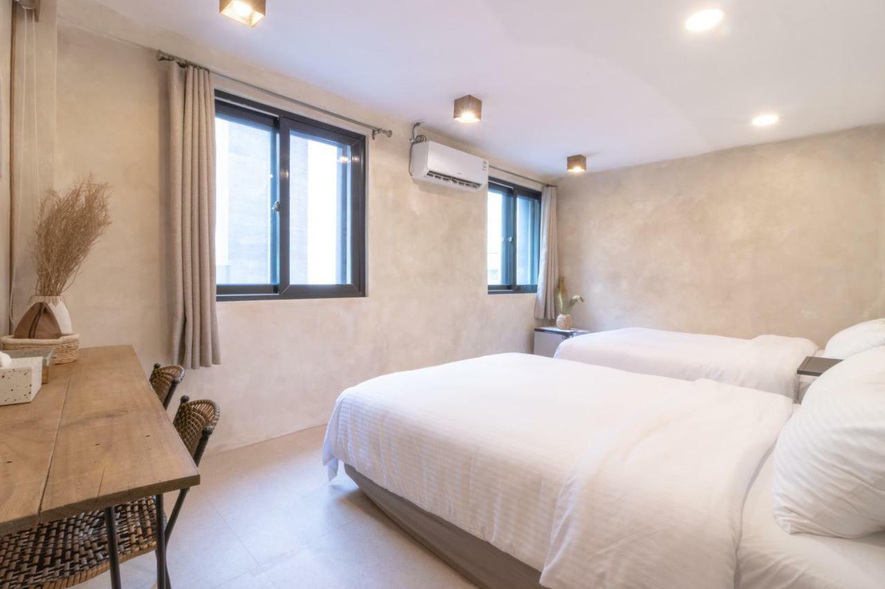 Hotel Elephant Busan Bagian luar foto