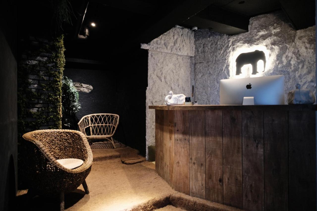 Hotel Elephant Busan Bagian luar foto